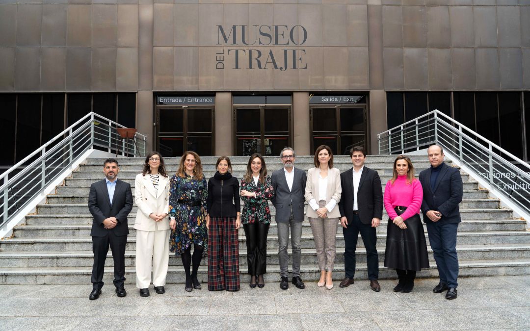 Decathlon, H&M, IKEA, Inditex, Kiabi, Mango and Tendam create an association for the collective management of textile waste in Spain